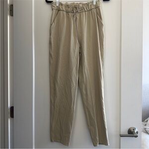 Lululemon high rise pants size 6